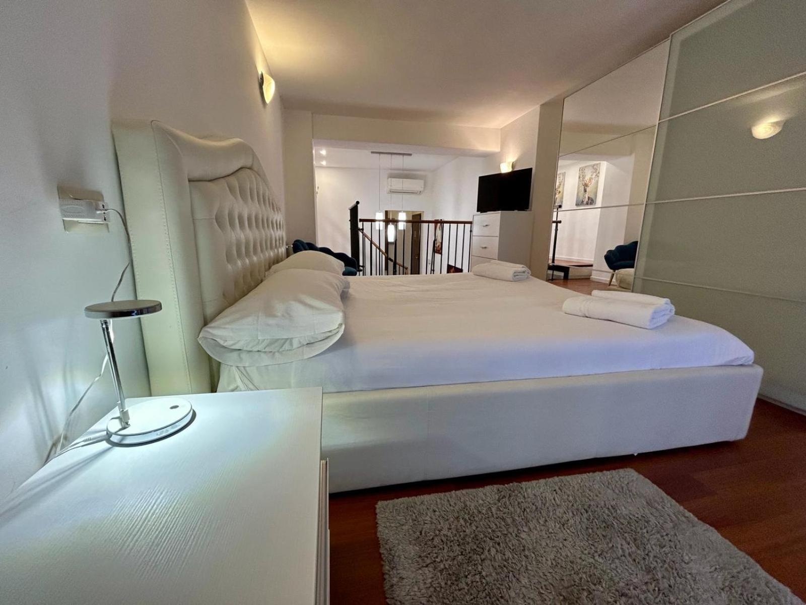 Apartamento Kibilu - Via Tolmezzo - Ospedale San Raffaele - Stazione Di Lambrate Milán Exterior foto