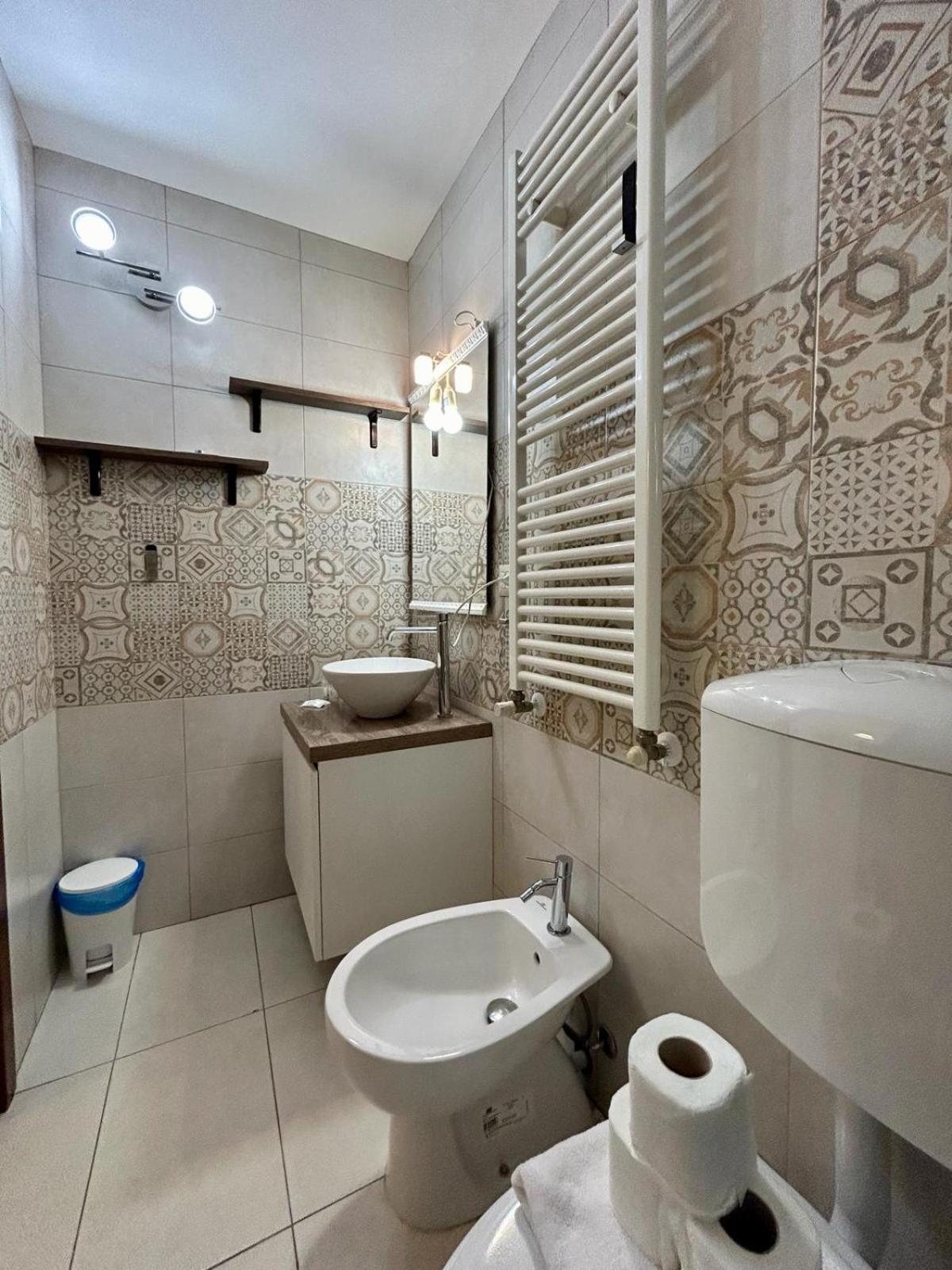 Apartamento Kibilu - Via Tolmezzo - Ospedale San Raffaele - Stazione Di Lambrate Milán Exterior foto